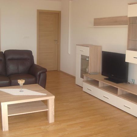 Apartments Jelicic Selce Exterior foto